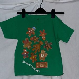 Marvel avengers Green Gingerbread Characters Kids Tee size xs